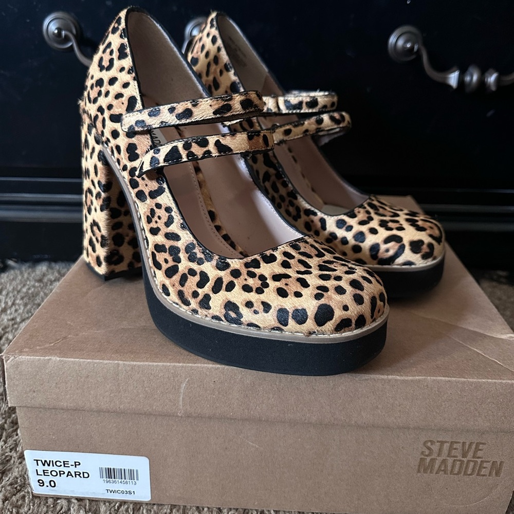 Brand New Steve Madden Leopard heels